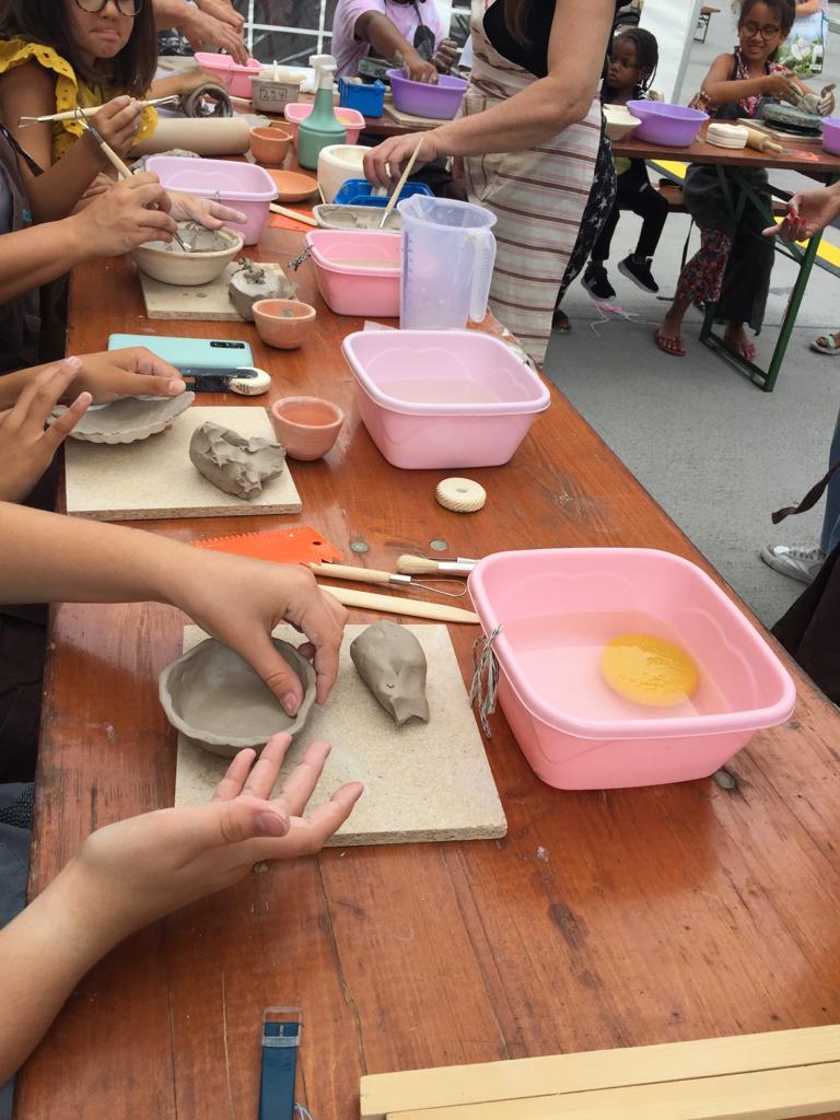 Atelier découverte au marché: poterie